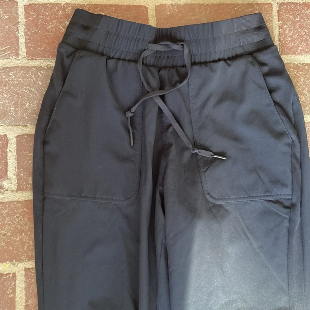 Mondetta EUC Lined High Waisted Joggers - Picture 8 of 14